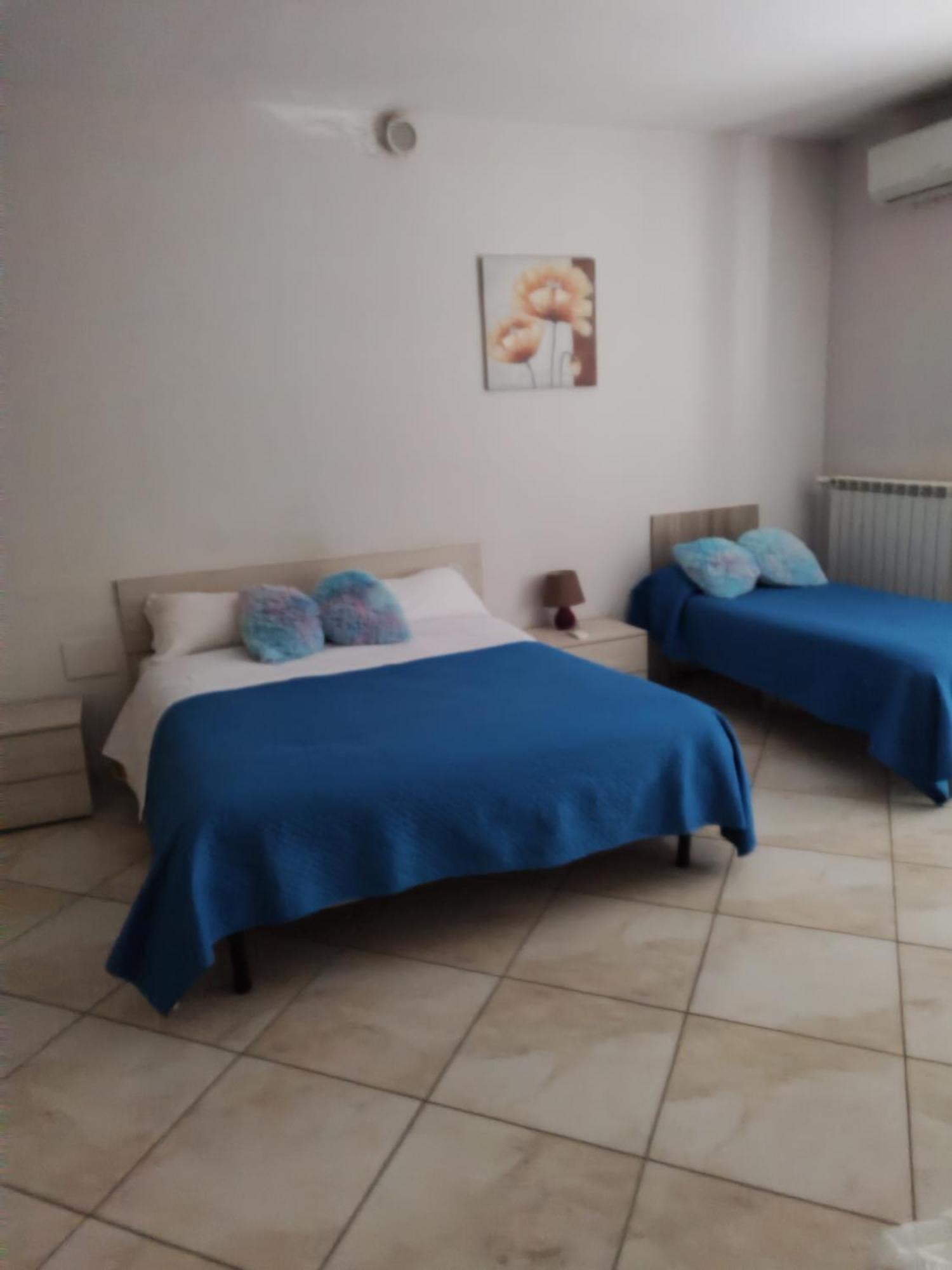Sweet Home Giulia Locazione Ad Uso Turistico Cimitile Δωμάτιο φωτογραφία